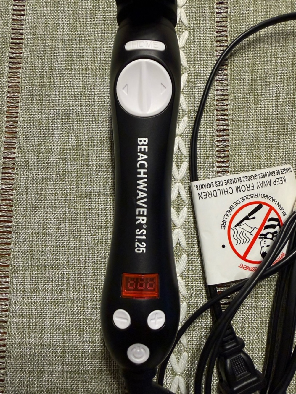 Beachwaver Co. S1.25 Inch Black Ceramic Auto Rotating Curling Hot Iron - No Box - Picture 2 of 7